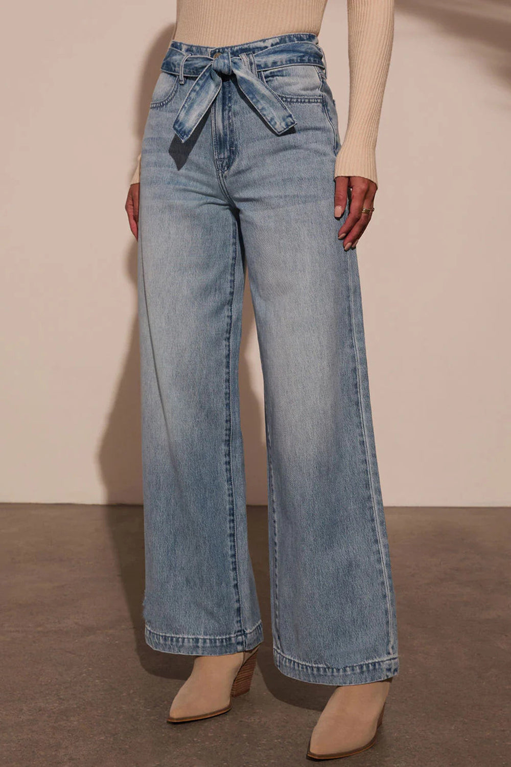 Stylish Tied Wide Leg Jeans with Pockets